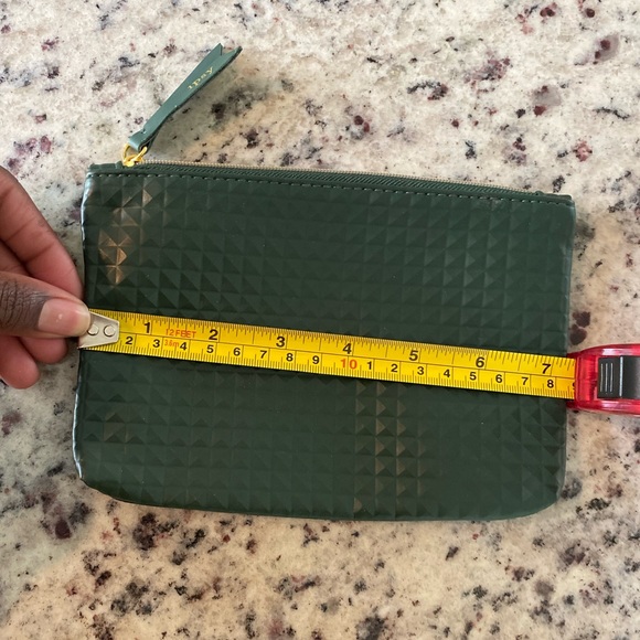 Ipsy Green Makeup Bag - Picture 6 of 6